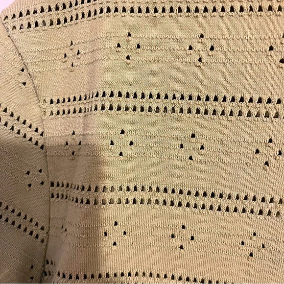 Green Eyelet Tee - Picture 3 of 3